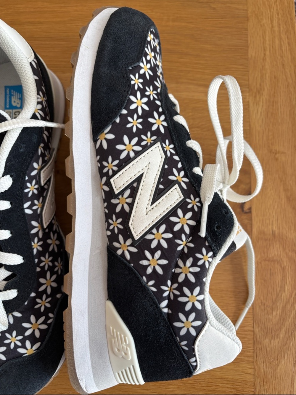 New Balance Black Daisy 515 Sneakers - Picture 3 of 4